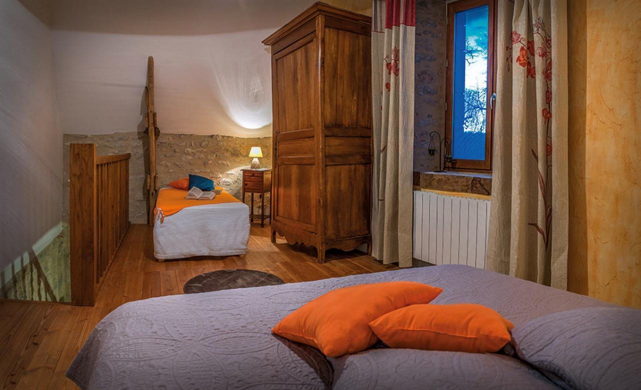 Chambres Et Jardin De Pierres Espédaillac エクステリア 写真