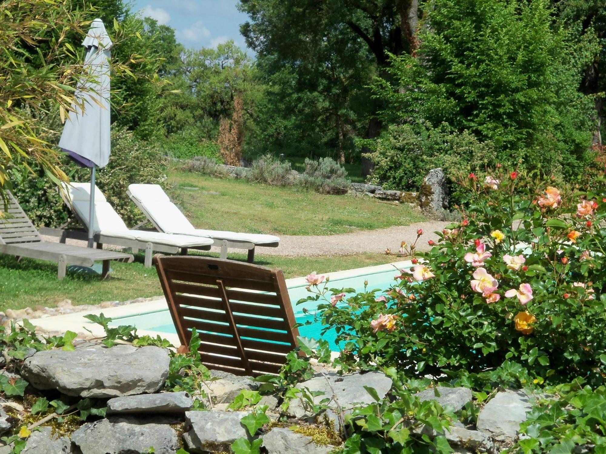 Chambres Et Jardin De Pierres Espédaillac エクステリア 写真