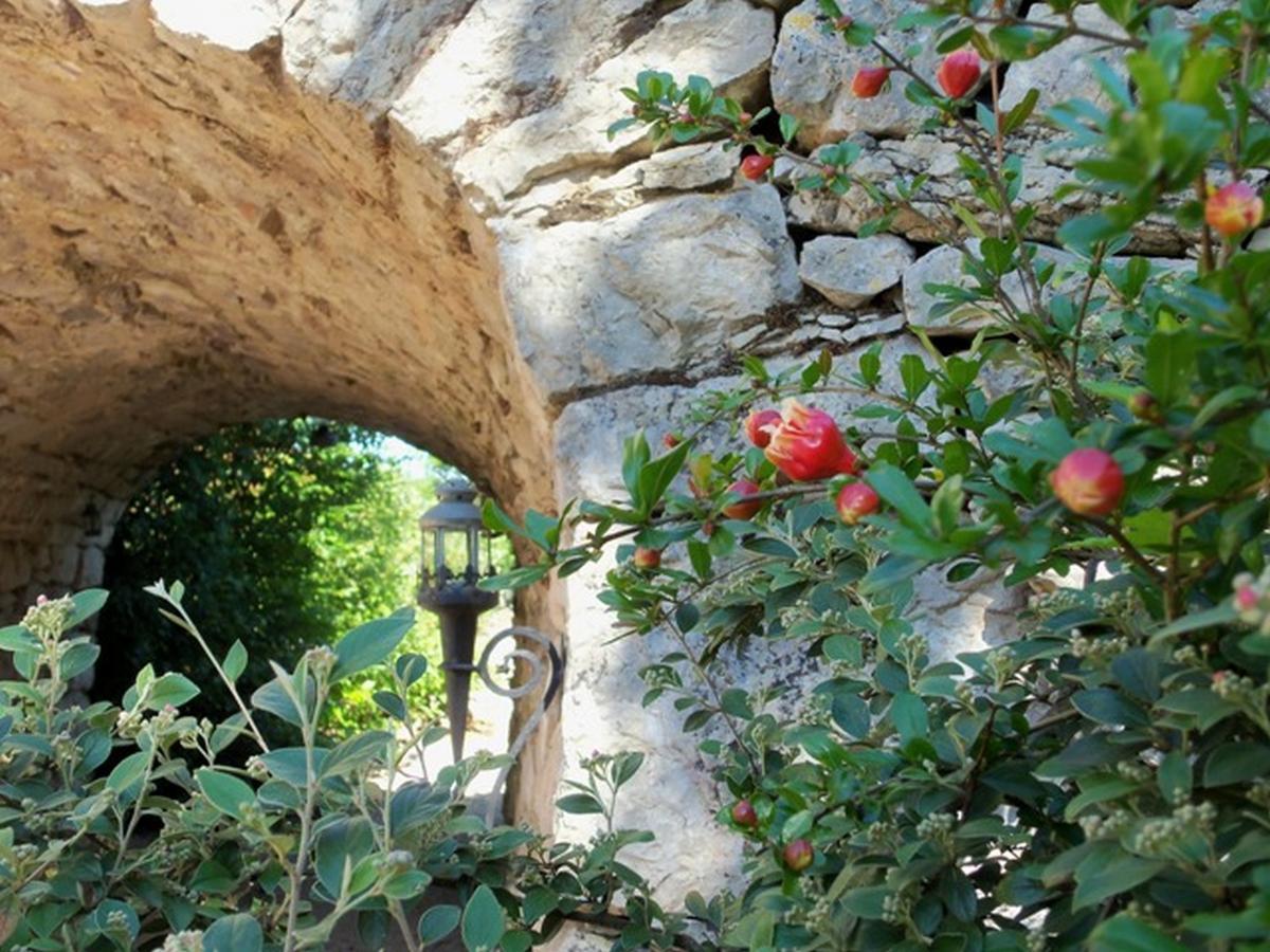 Chambres Et Jardin De Pierres Espédaillac エクステリア 写真