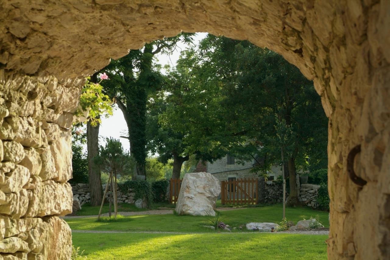 Chambres Et Jardin De Pierres Espédaillac エクステリア 写真